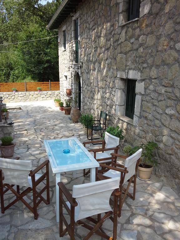 Gianna'S Villa Alexandros Luaran gambar